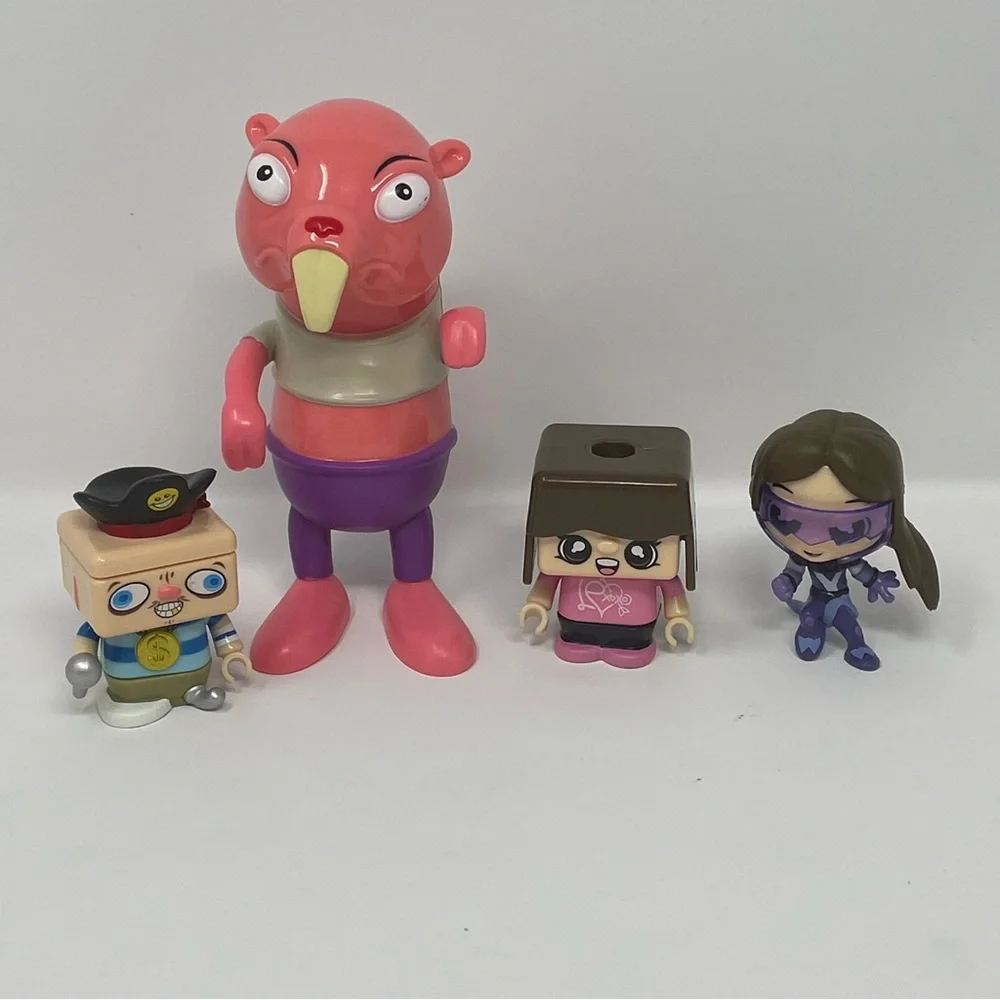 Lot‎ of 4 FGTEEV mini action figures
